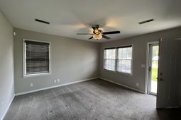 103 Dorchester Manor Boulevard photo 4
