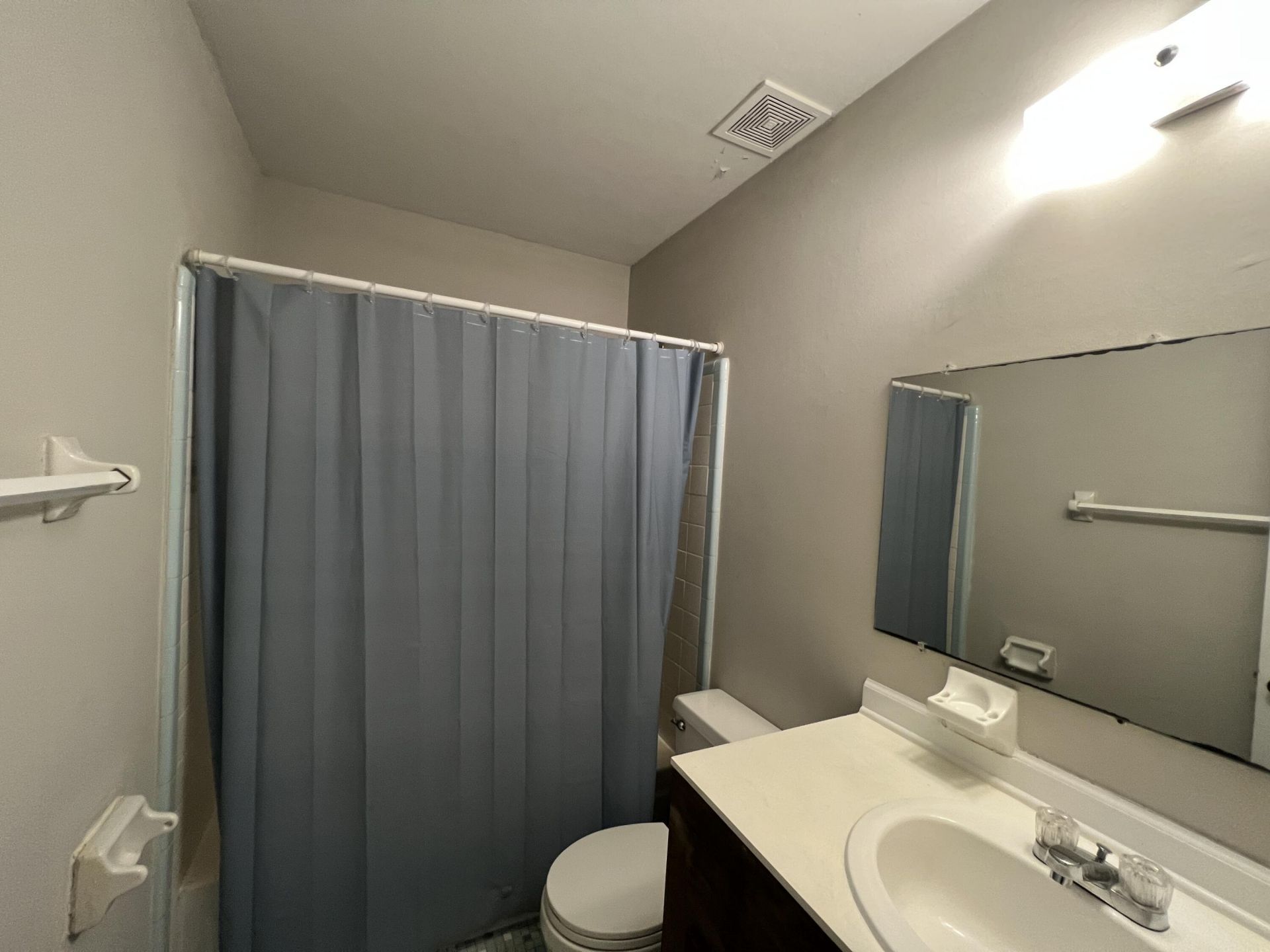 103 Dorchester Manor Boulevard Photo 7