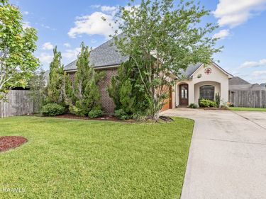 103 Heron Point Drive , Broussard, LA 70518