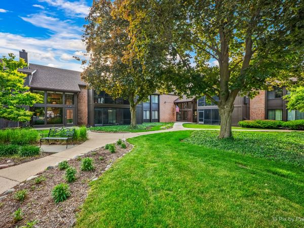 710 Saint Andrews Lane , Unit 20, Crystal Lake, IL 60014