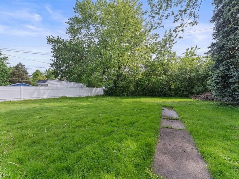 1485 E 221st Street, Euclid, OH 44117 Photo 31