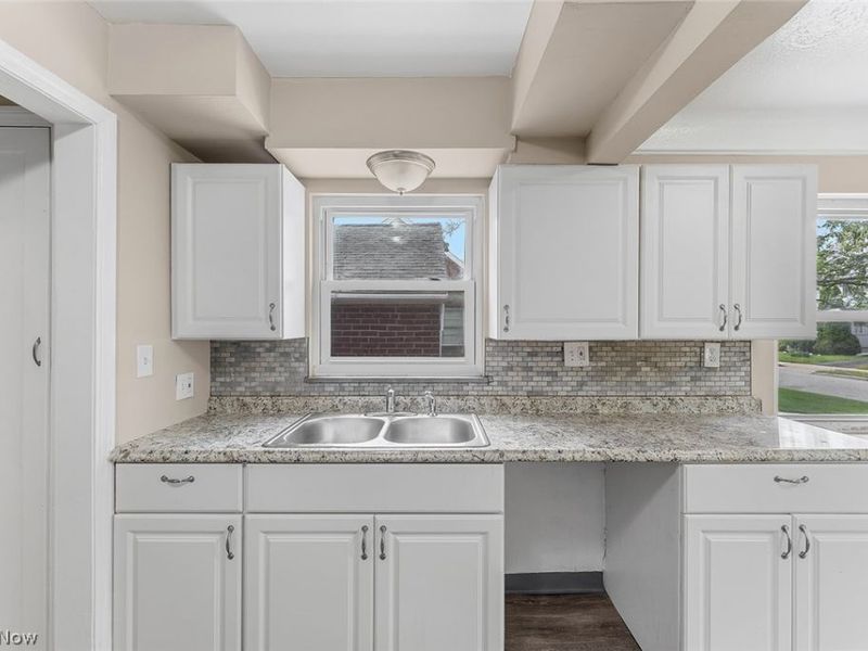 1485 E 221st Street, Euclid, OH 44117 Photo 9