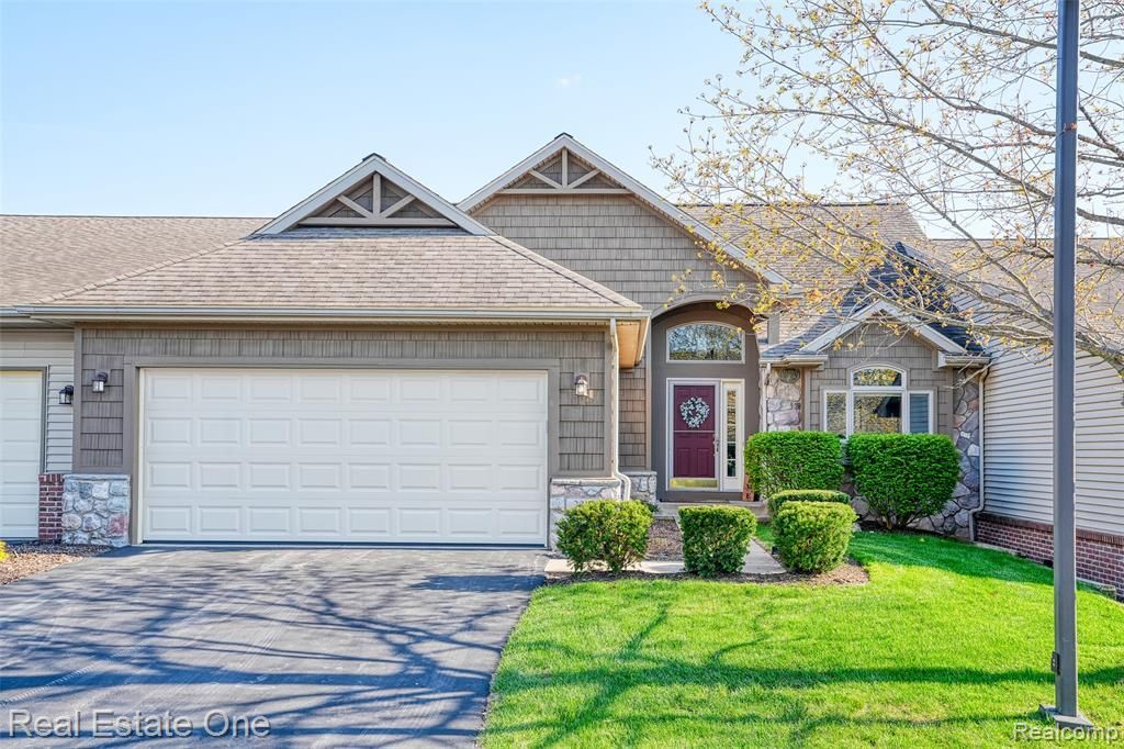 2243 Willow Tree Drive , Brighton, MI 48116 Main Photo