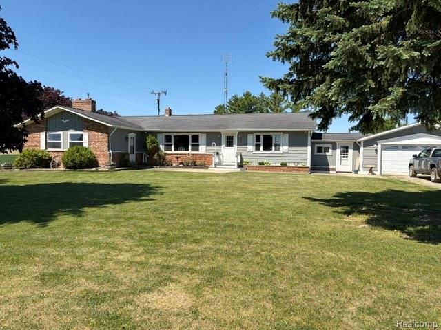 4815 Loree Road , Deckerville Vlg, MI 48427 Main Photo
