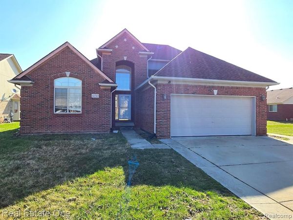 42510 PINEHURST Drive , Clinton Twp, MI 48036