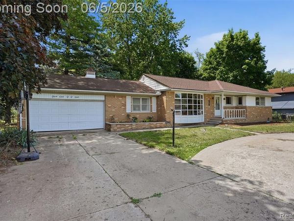 21001 Negaunee Street, Southfield, MI 48033