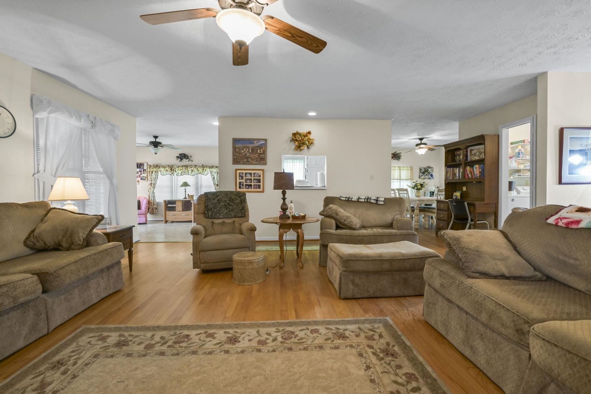7600 Driftwood Dr. Photo 11