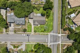7600 Driftwood Dr. photo 4