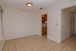 114 Ashwood Drive photo 4