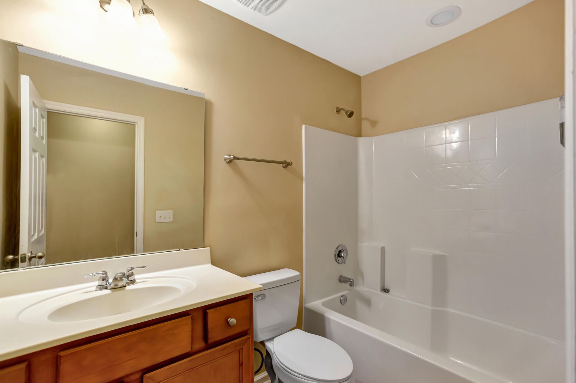 1313 Merchant Court Photo 20
