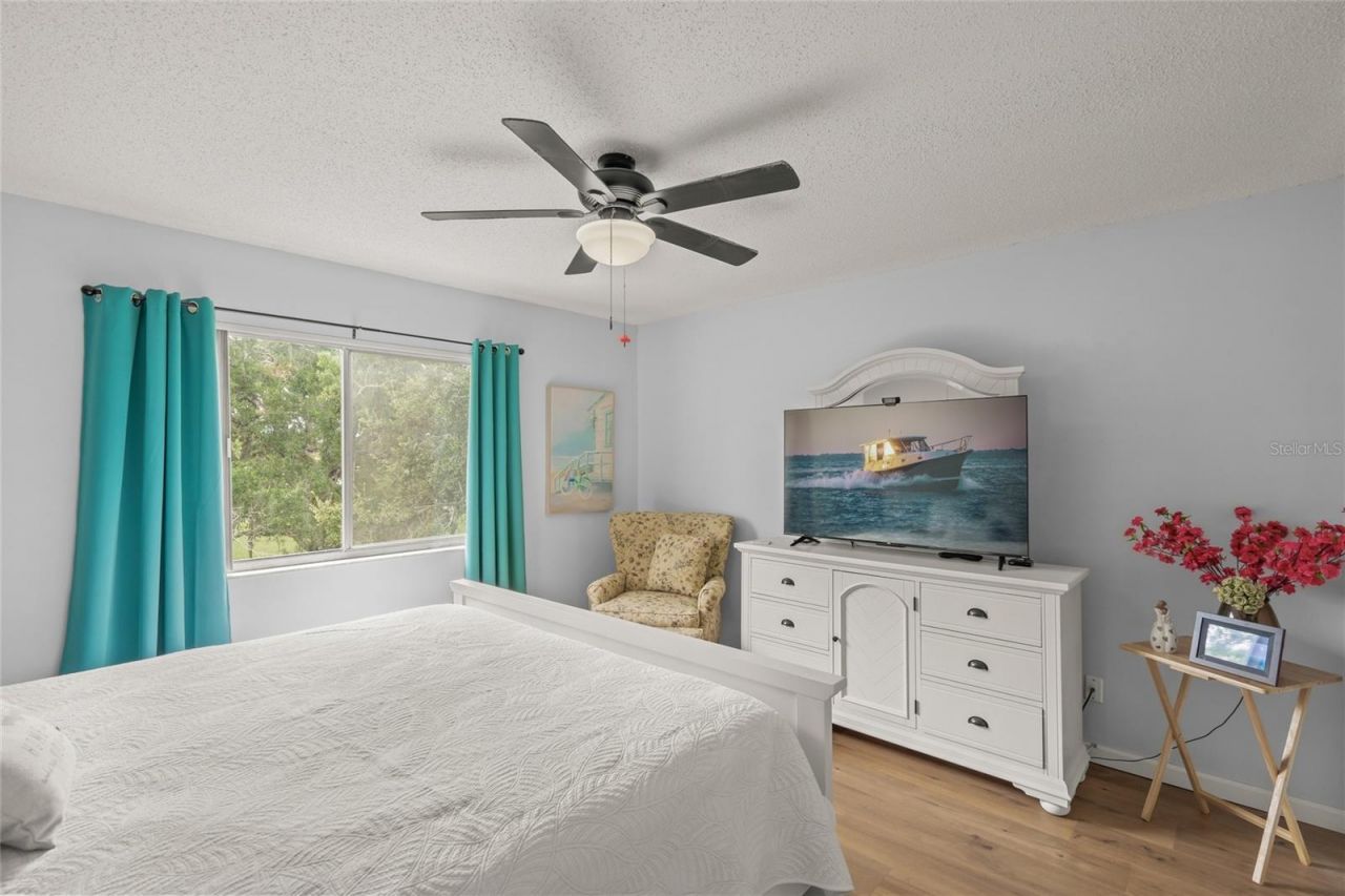 1310 Glen Oaks Drive E, Unit 391E, Sarasota, FL 34232 Photo
