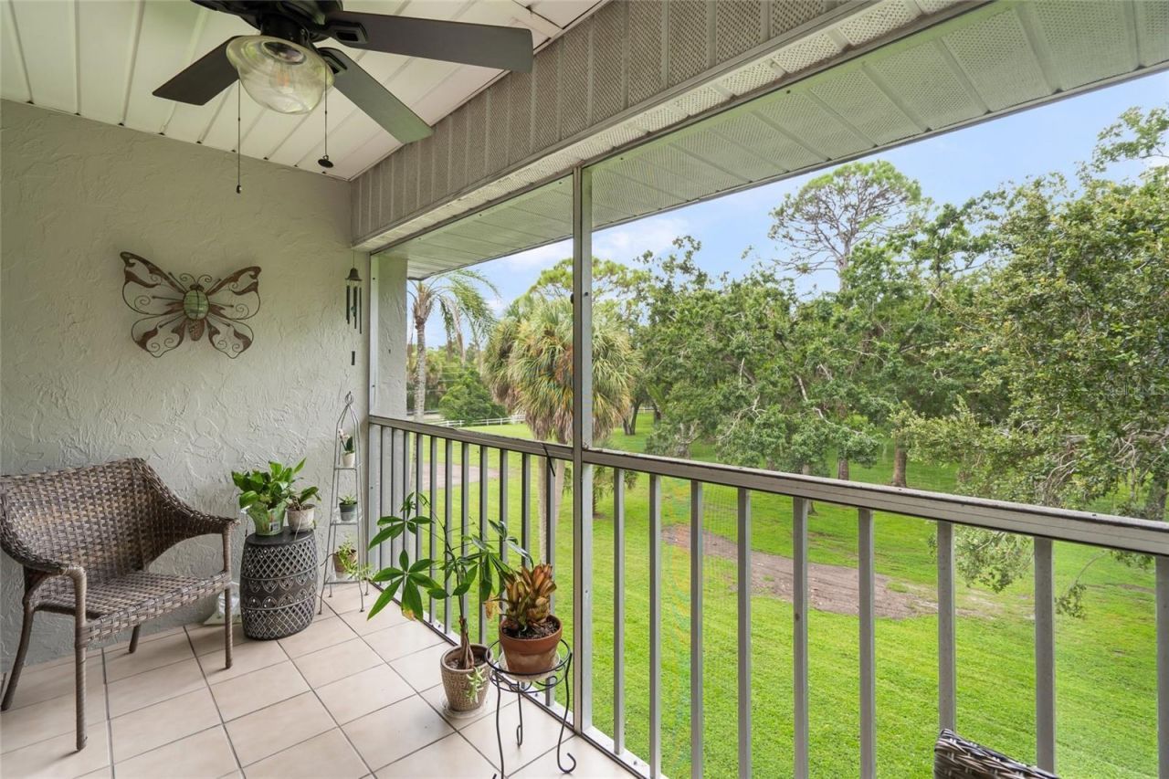 1310 Glen Oaks Drive E, Unit 391E, Sarasota, FL 34232 Photo