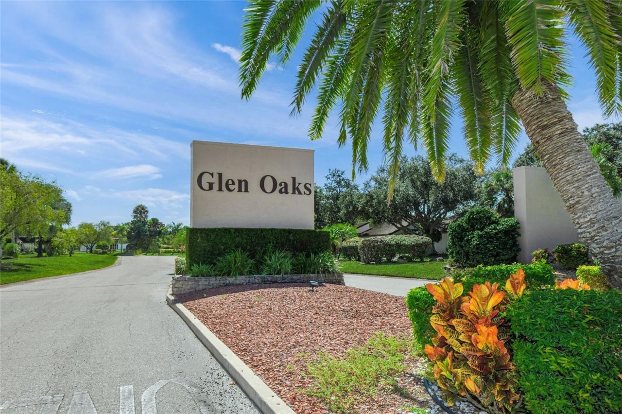 1310 Glen Oaks Drive E, Unit 391E, Sarasota, FL 34232 Photo
