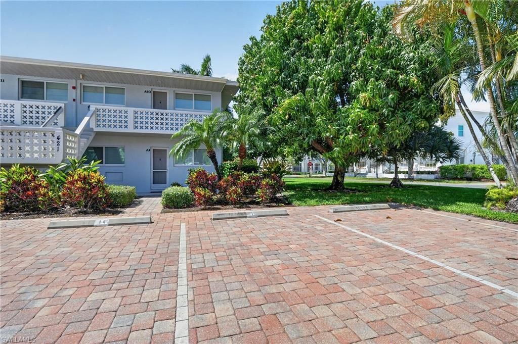 421 12th Ave S, Unit A1, Naples, FL 34102 Photo