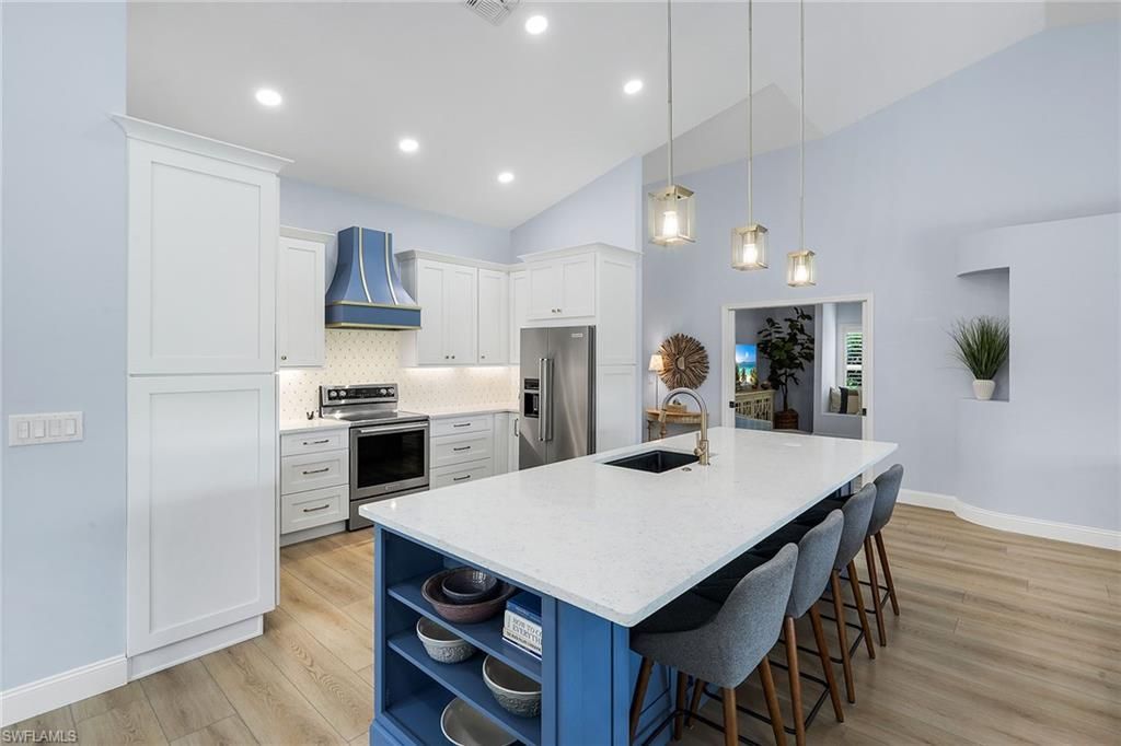 25061 Bay Cedar Dr, Bonita Springs, FL 34134 Photo