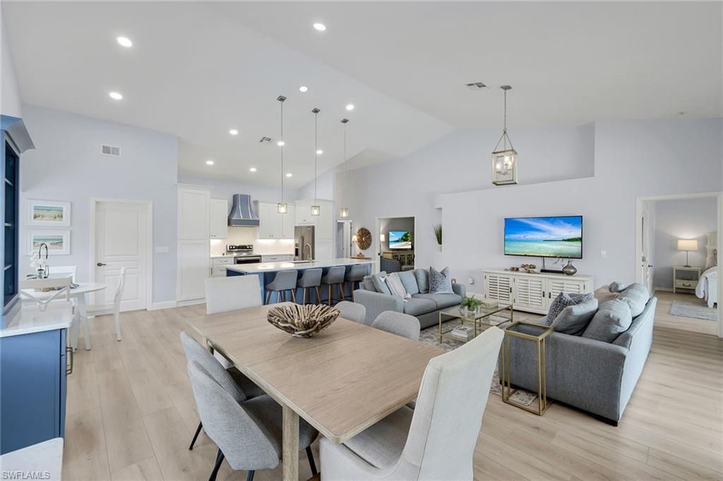 25061 Bay Cedar Dr, Bonita Springs, FL 34134 Photo