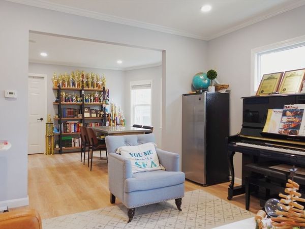 1 Vincent, Unit 1, Belmont, MA 02478