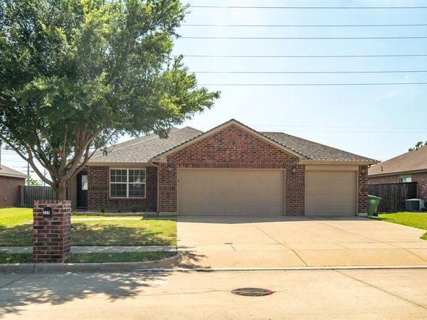 324 Broken Bow Drive , Krum, TX 76249