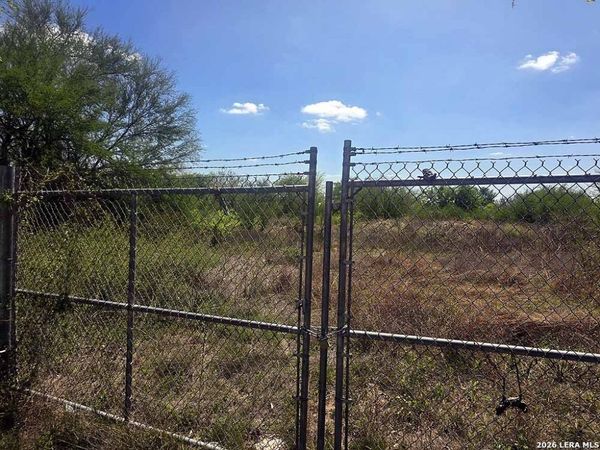 4744 SINCLAIR RD, San Antonio, TX 78222