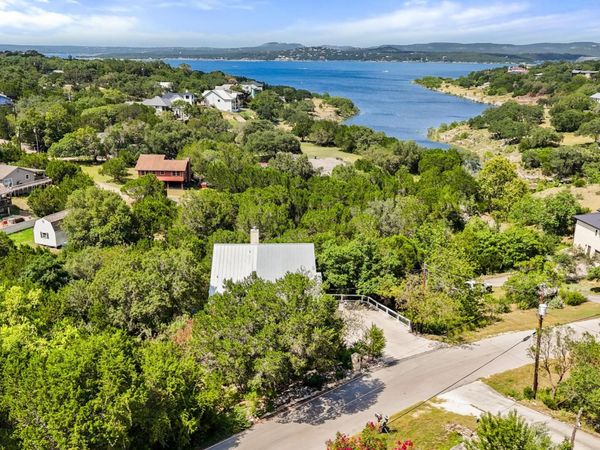 971 Barbara Dr, Canyon Lake, TX 78133