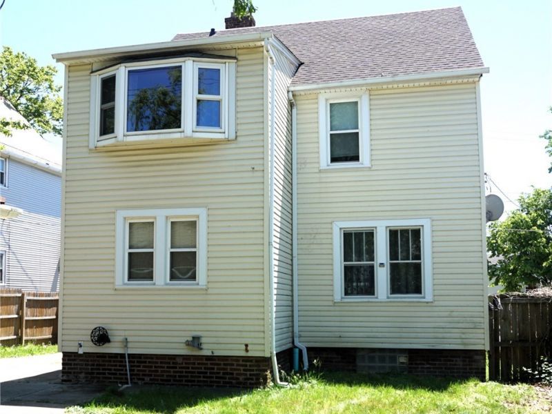 19715 Cherokee Avenue, Cleveland, OH 44119 Photo 5
