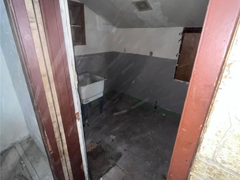 3719 E 55th Street, Cleveland, OH 44105 Photo 5