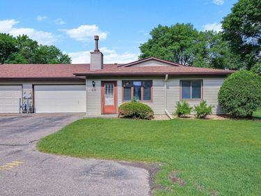 8642 S Maplebrook Circle, Brooklyn Park, MN 55445
