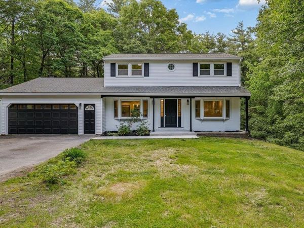 6 Colby Lane, Pelham, NH 03076