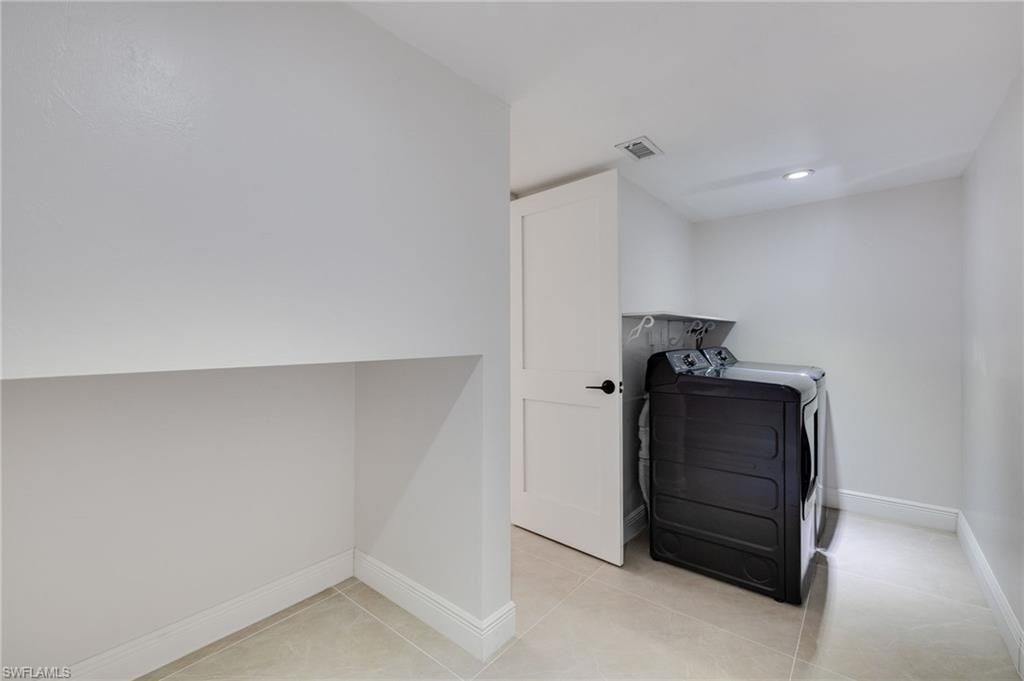 4047 Sandlewood Ln , Unit 3, Fort Myers, FL 33907 Photo