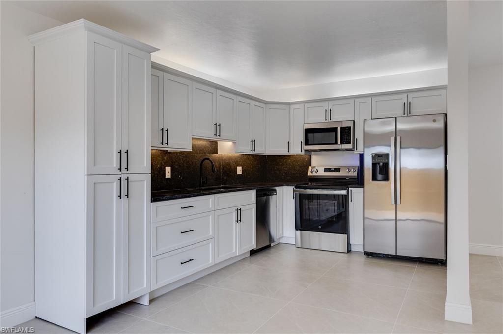 4047 Sandlewood Ln , Unit 3, Fort Myers, FL 33907 Photo