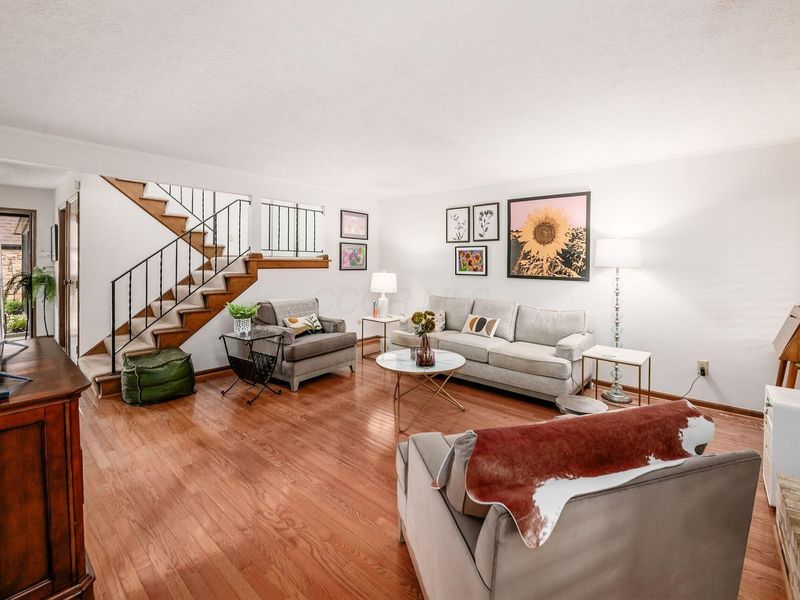 4573 Arlingate Drive W, Columbus, OH 43220 Photo 14
