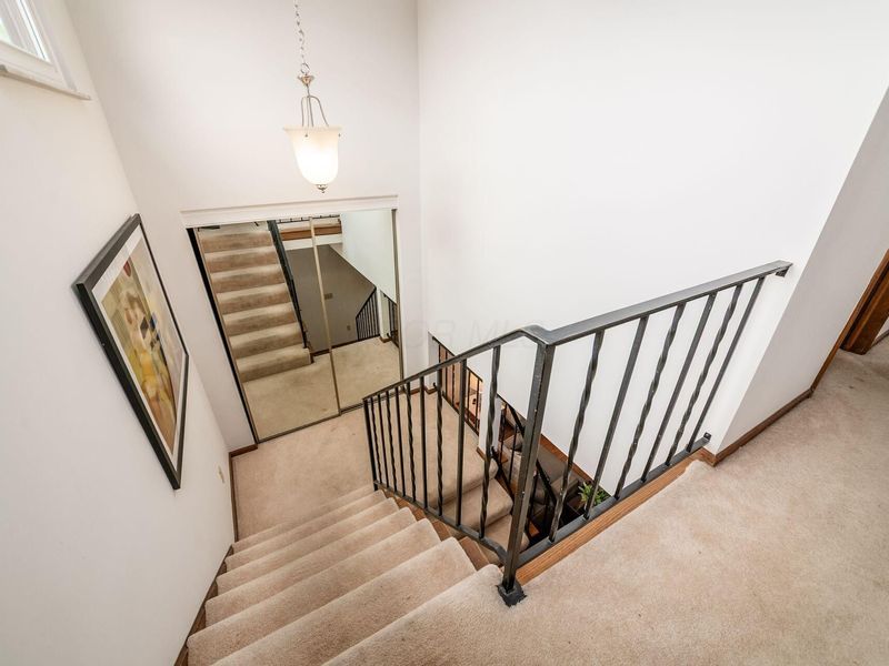 4573 Arlingate Drive W, Columbus, OH 43220 Photo 22