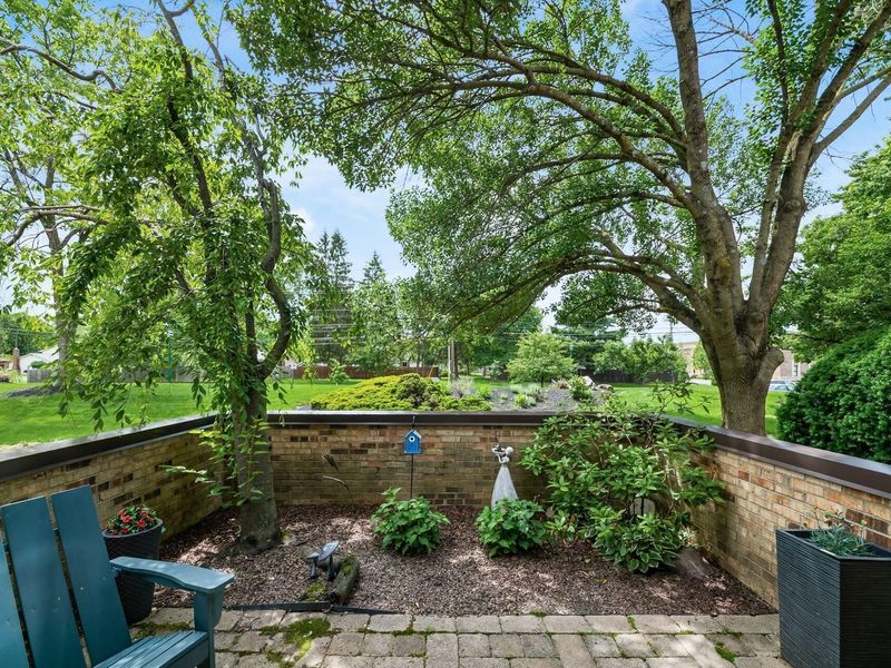 4573 Arlingate Drive W, Columbus, OH 43220 Photo 45