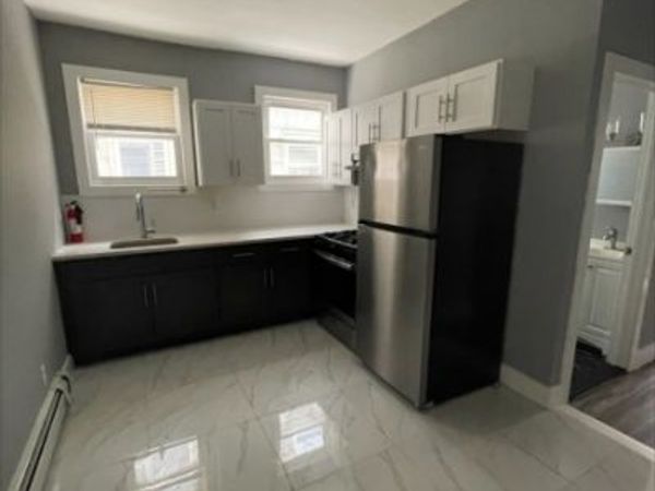 27 Schuyler Ter, East Orange, NJ 07017