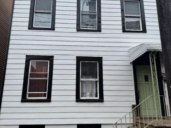 96 Nichols St, Newark, NJ 07105