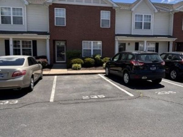 235 Arapaho Dr, Murfreesboro, TN 37128