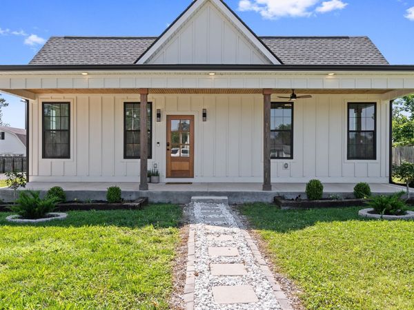 107 Shady St , Summertown, TN 38483