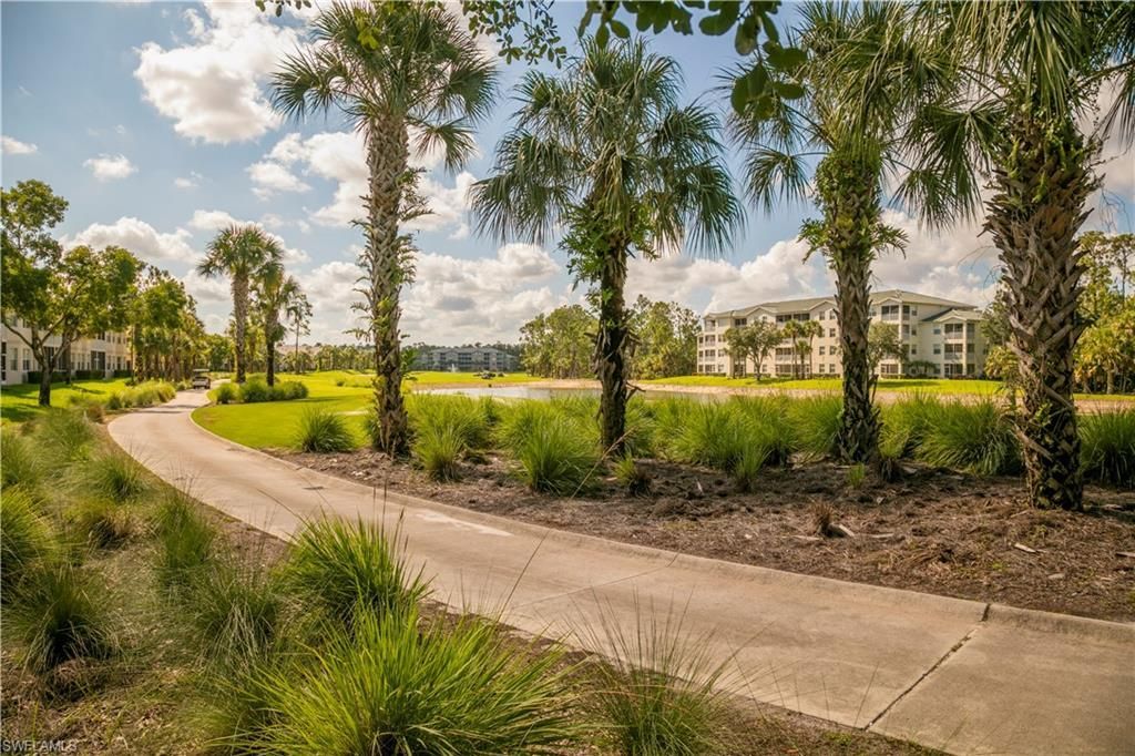 3964 Bishopwood Ct E, Unit 1-202, Naples, FL 34114 Photo