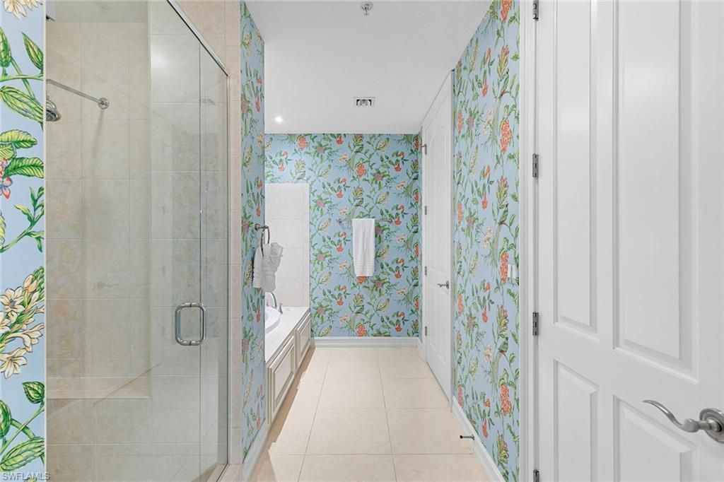 600 5th Ave S, Unit A-211, Naples, FL 34102 Photo