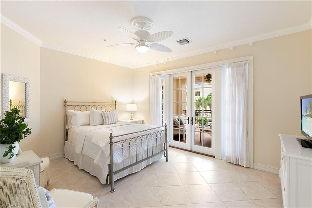 600 5th Ave S, Unit A-211, Naples, FL 34102 Photo