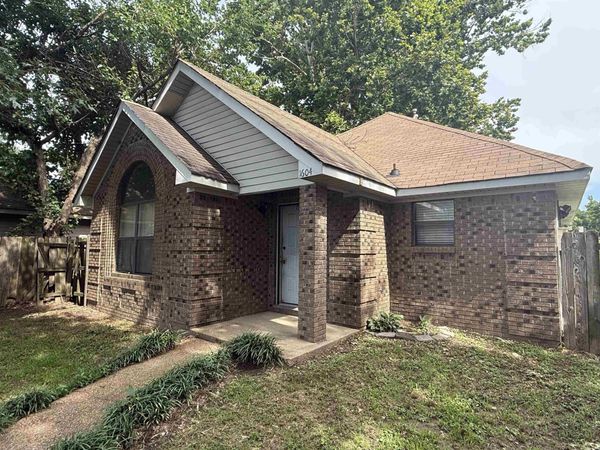 1604 Auburn , Jonesboro, AR 72401