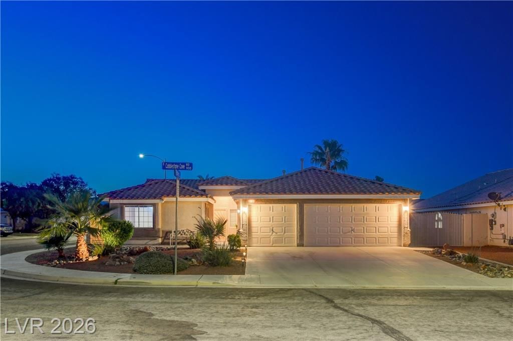 910 Cobblestone Cove Road, North Las Vegas, NV 89081 Main Photo