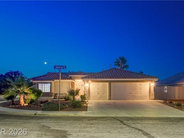 910 Cobblestone Cove Road, North Las Vegas, NV 89081