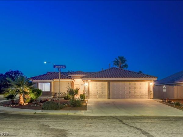 910 Cobblestone Cove Road, North Las Vegas, NV 89081