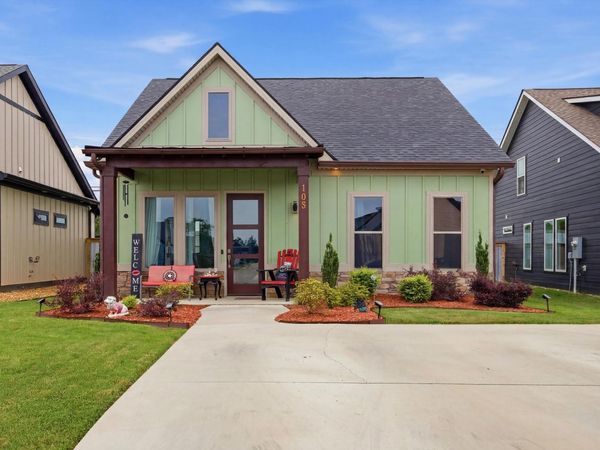 105 Idle Place Circle, Rossville, GA 30741