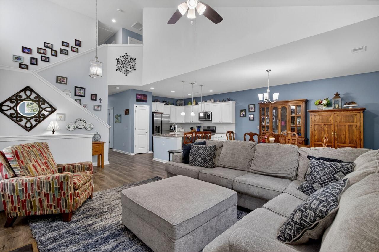 2572 Kingsfield Street Photo 8