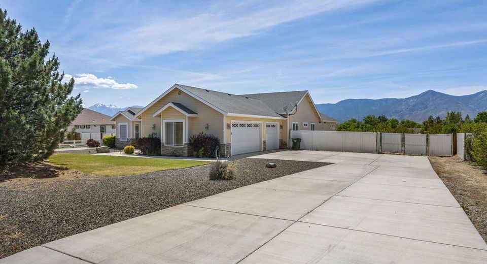 2764 Gordon Avenue, Minden, NV 89423 Photo