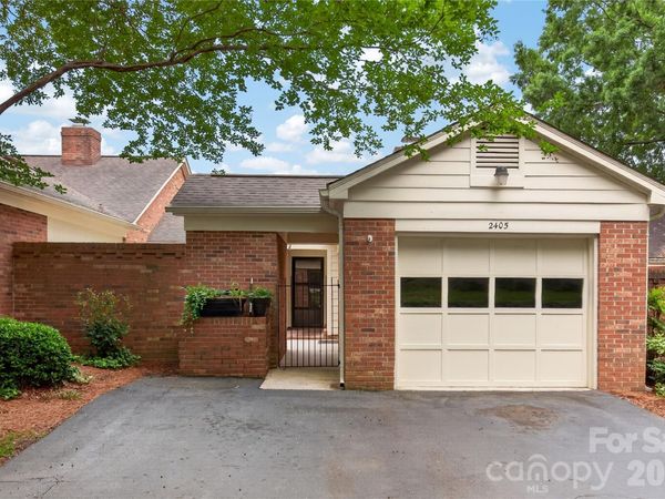 2405 Quail Lake Drive , Charlotte, NC 28210