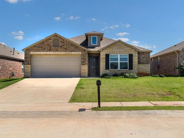 1811 E Ridgecrest Avenue, Stillwater, OK 74075
