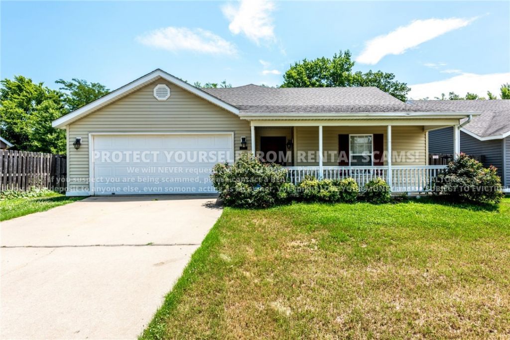 4334 W Pecan Street, Fayetteville, AR 72704 Main Photo